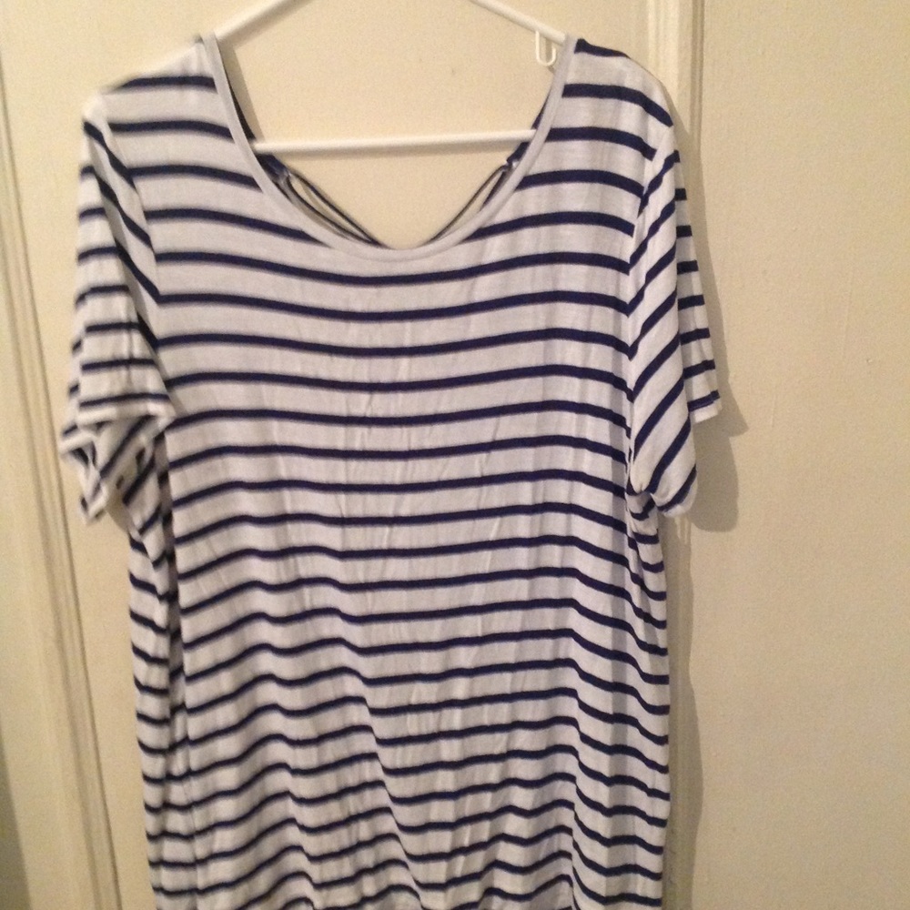 Old Navy navy and white stripe flowy shirt